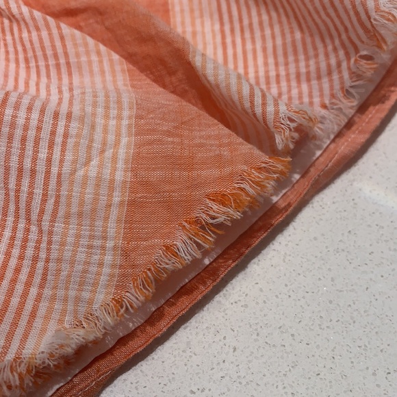 Banana Republic skirt - Picture 5 of 8